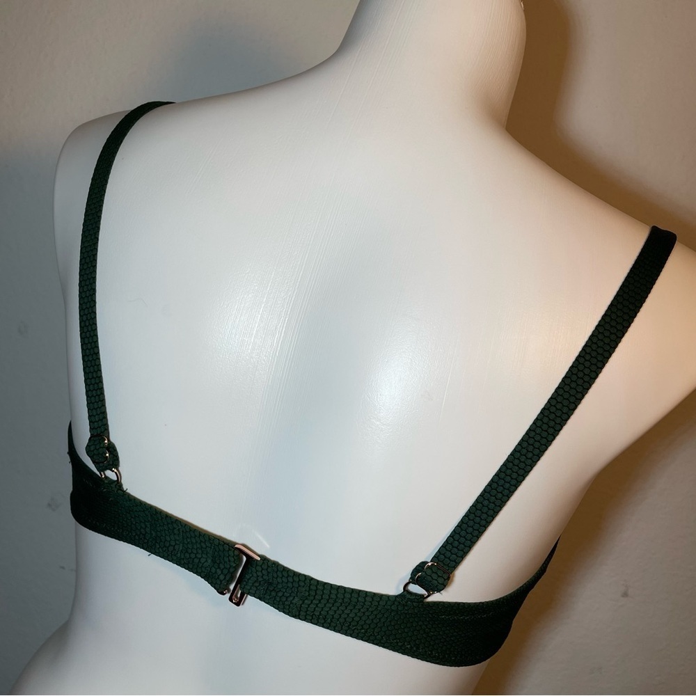 New Bikini Top Light Lift Tie-Front Keyhole Pique Textured Shade & Shore 38D - Picture 4 of 11